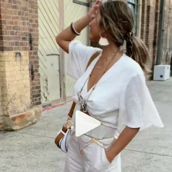 TIGERLILY Marsi Bell Sleeve Crop Top NWT RRP$99 - Picture 5 of 8